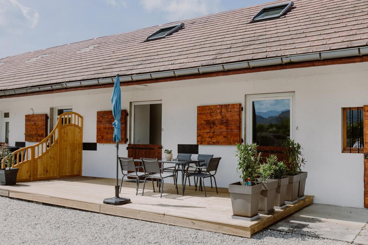 Domaine Les Hirondelles Carmen Vila Domessin Exterior foto
